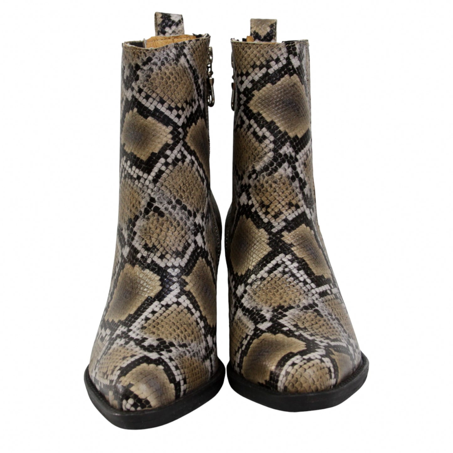 ALEXANDRA VÍPERA BOA