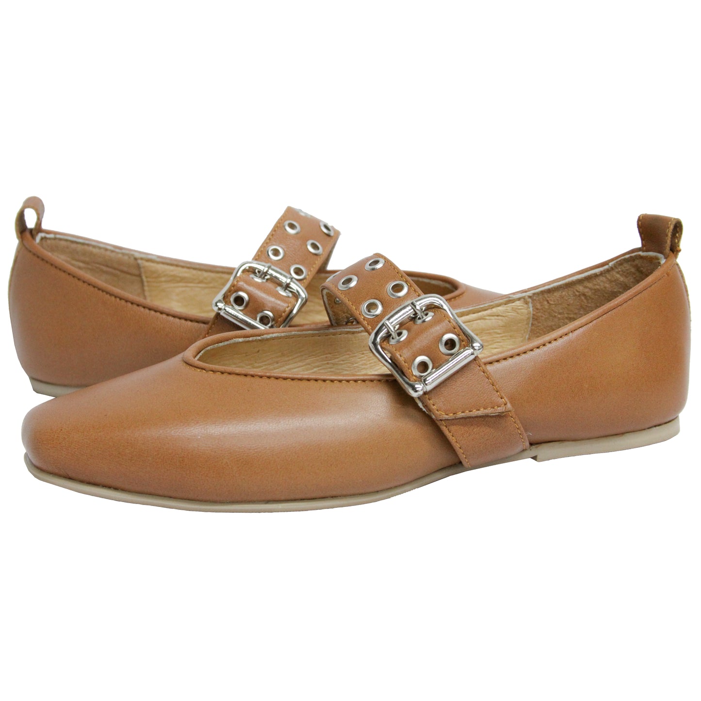 LOLA CAMEL
