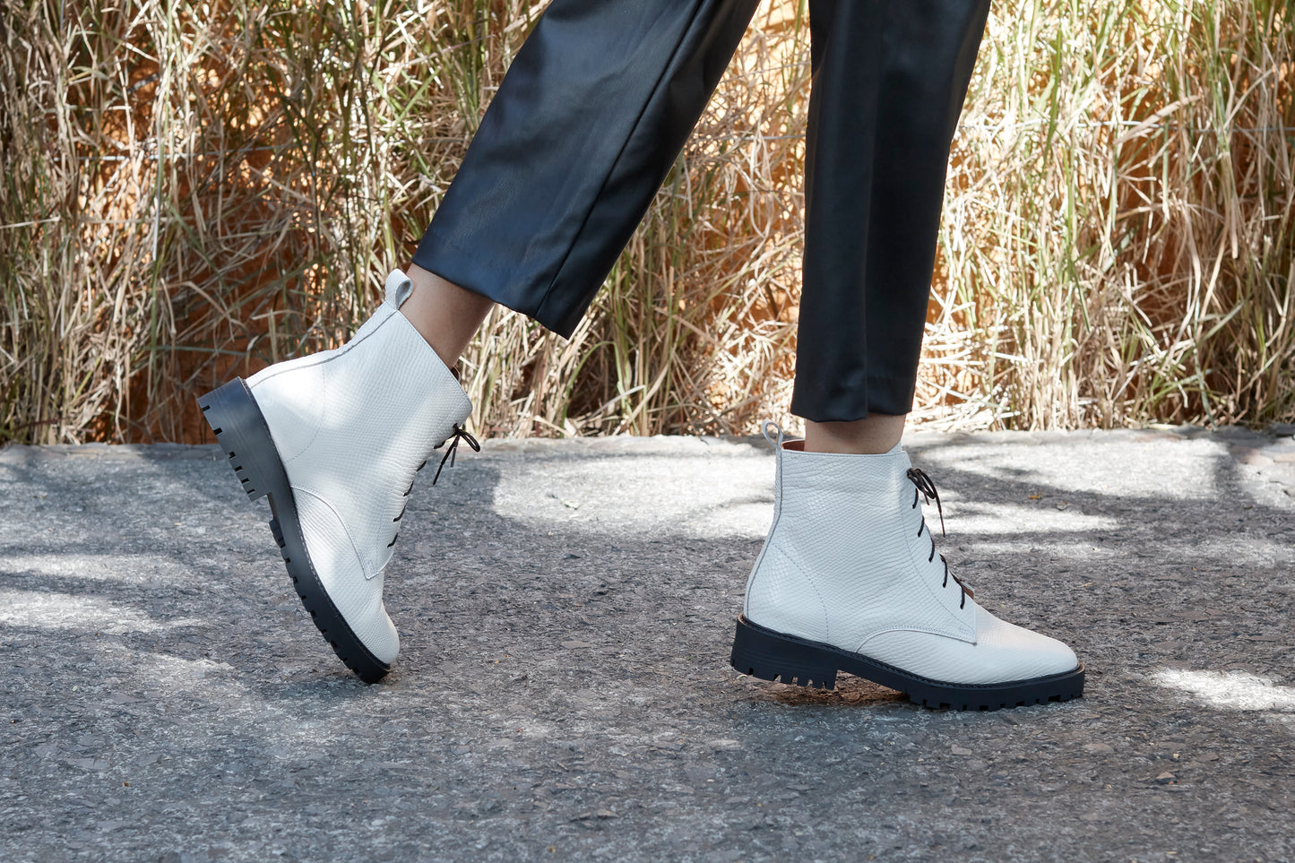 GLORIA VIPERA OFF-WHITE