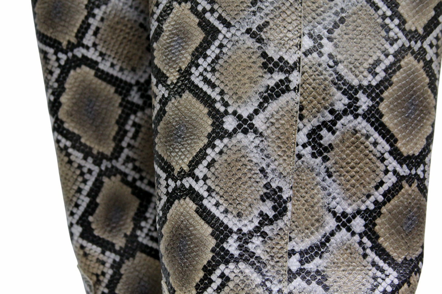 BIANCO VÍPERA BOA
